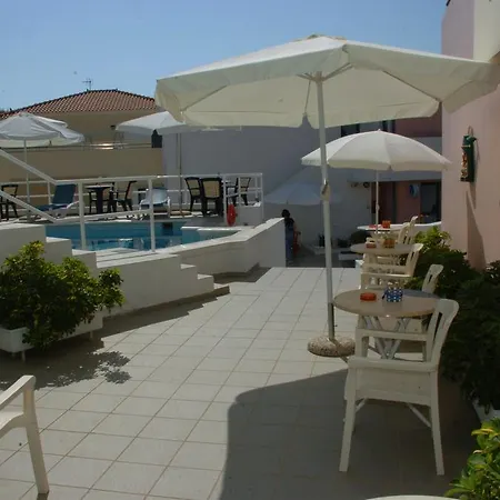 Aparthotel Blue Sky Tolo