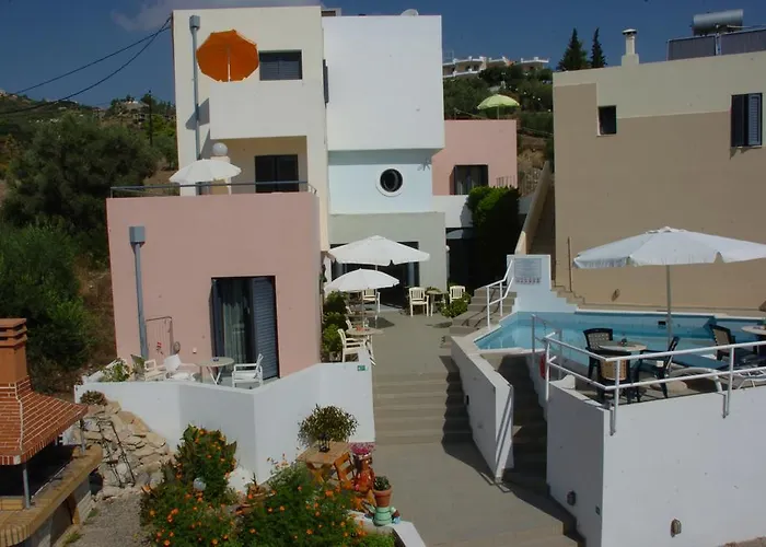 Blue Sky Aparthotel 3*